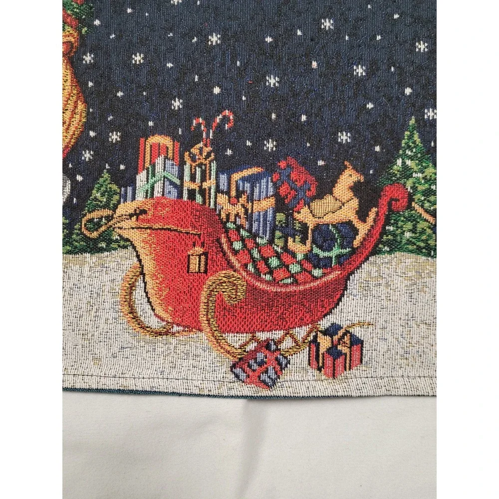 Christmas‎ Table Runner Santa Sleigh Gifts Trees Winter Snow Tassels 68 X 13in
